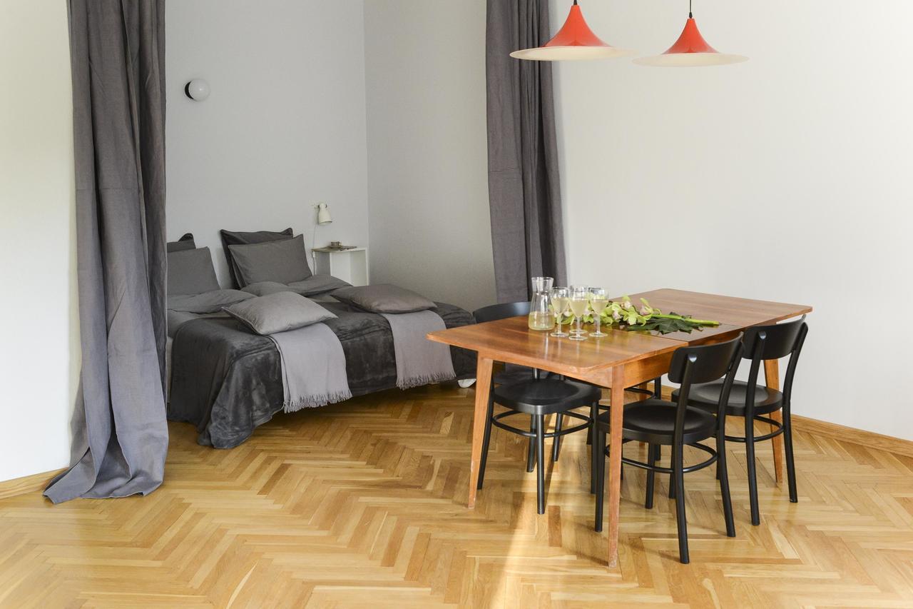 Designers Apartment In The Old Town Варшава Екстер'єр фото